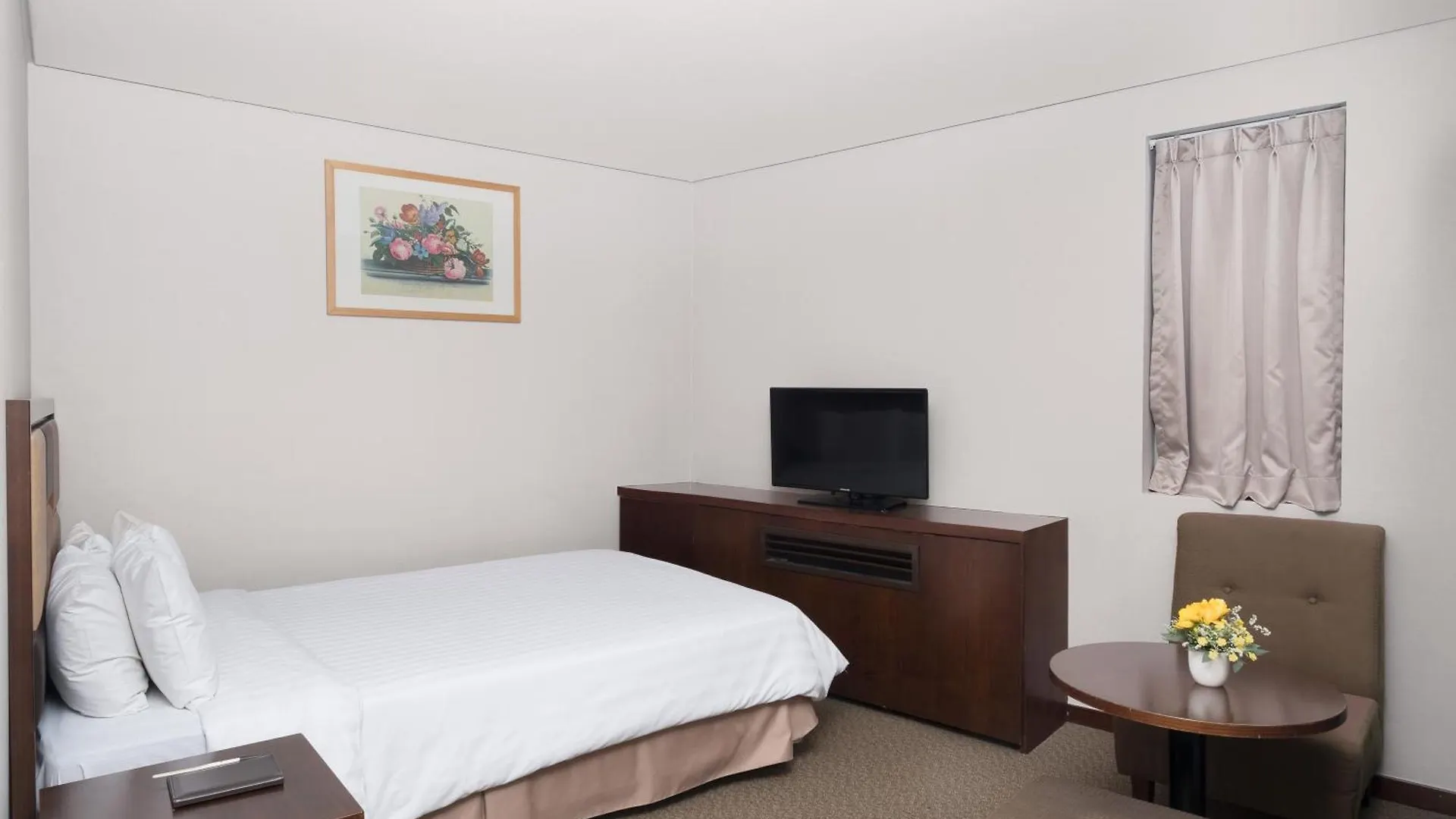 New Seoul Hotel Myeongdong