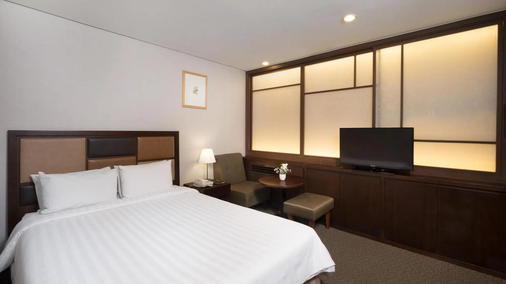 New Seoul Hotel Myeongdong