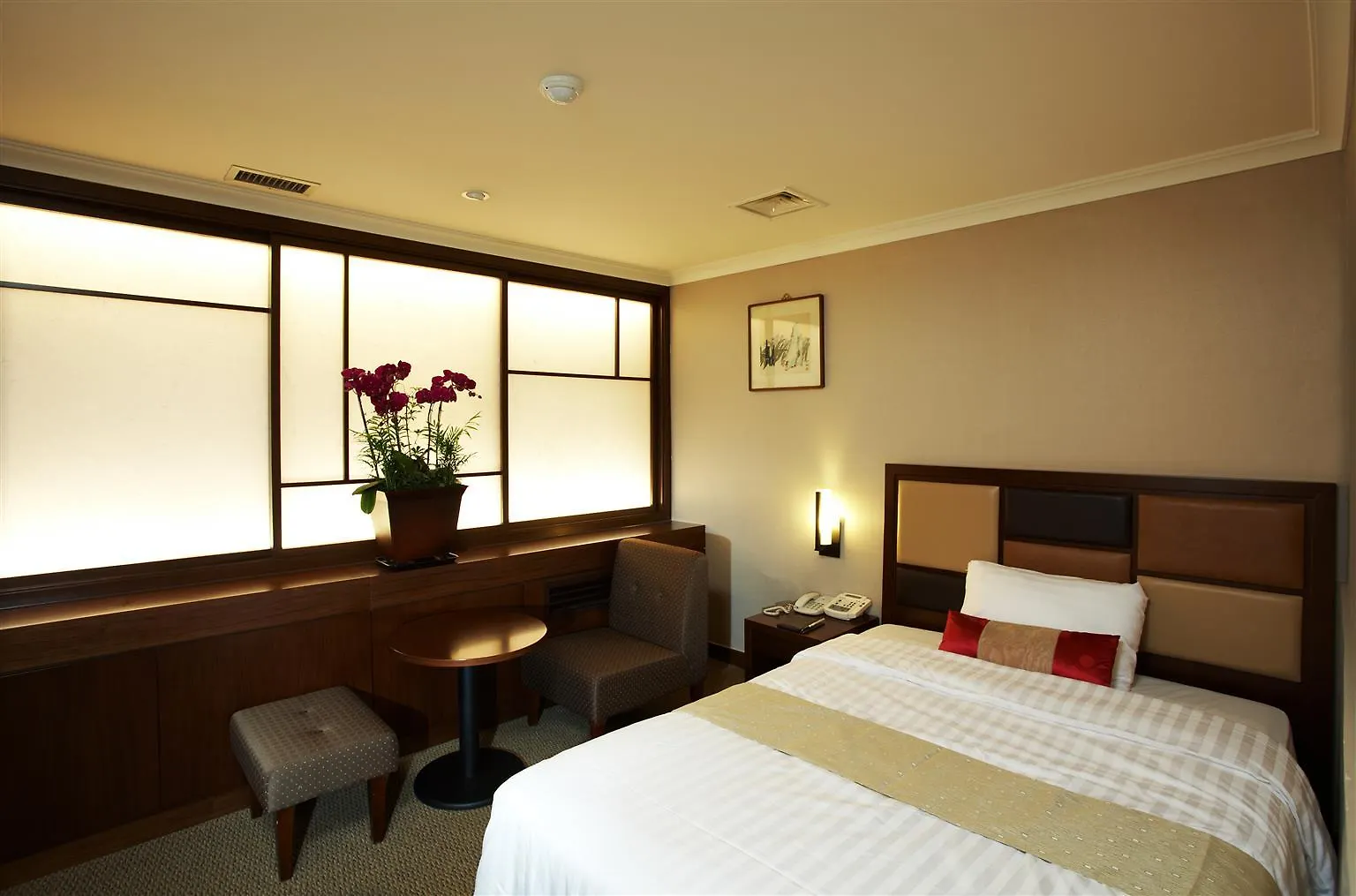New Seoul Hotel Myeongdong