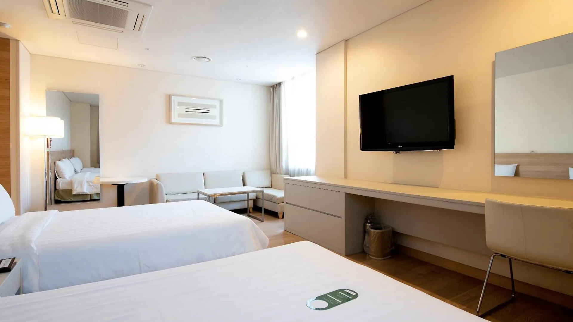 New Seoul Hotel Myeongdong