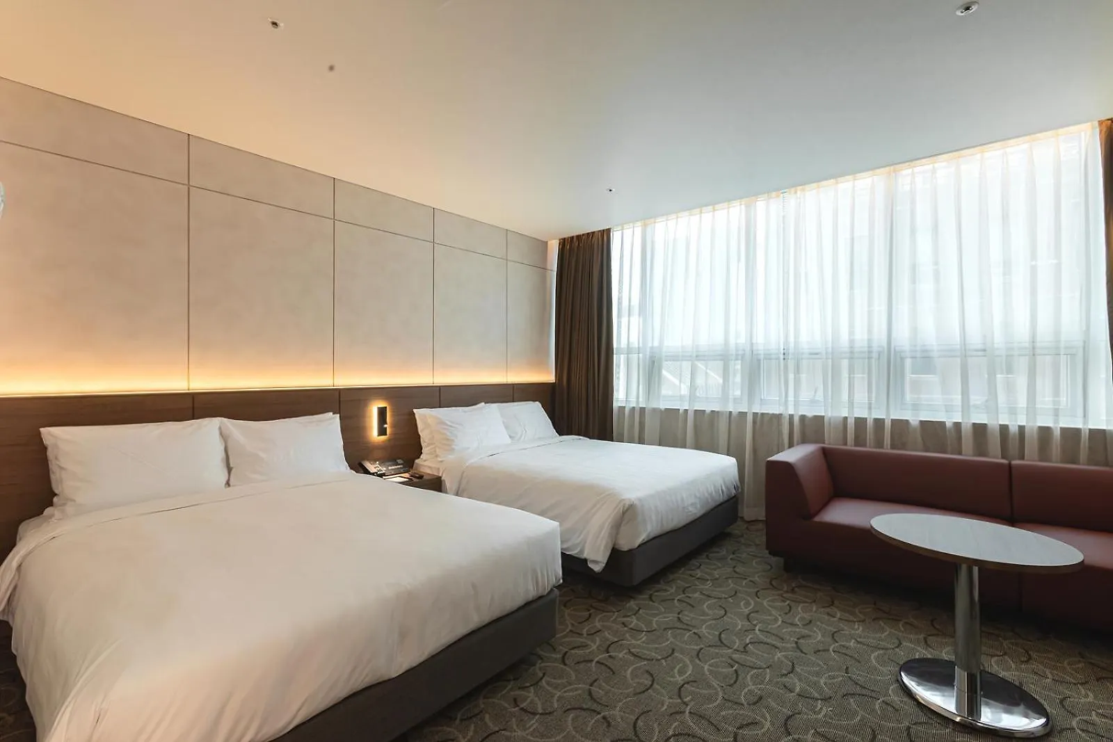 New Seoul Hotel Myeongdong 3*,