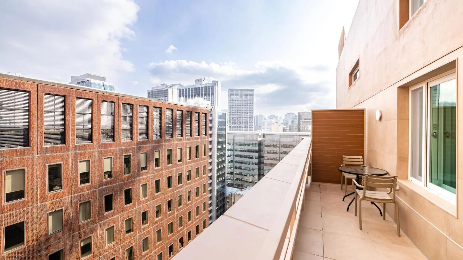 New Seoul Hotel Myeongdong 3*,
