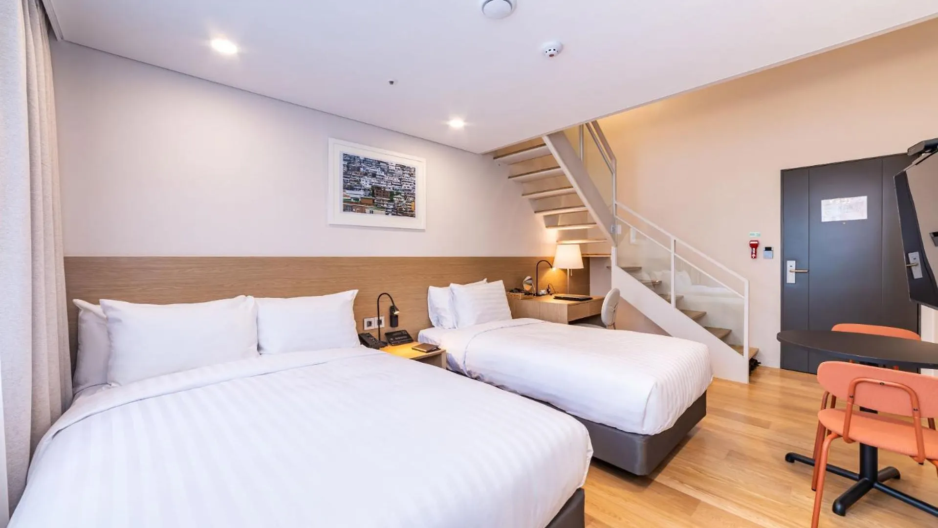New Seoul Hotel Myeongdong 3*,